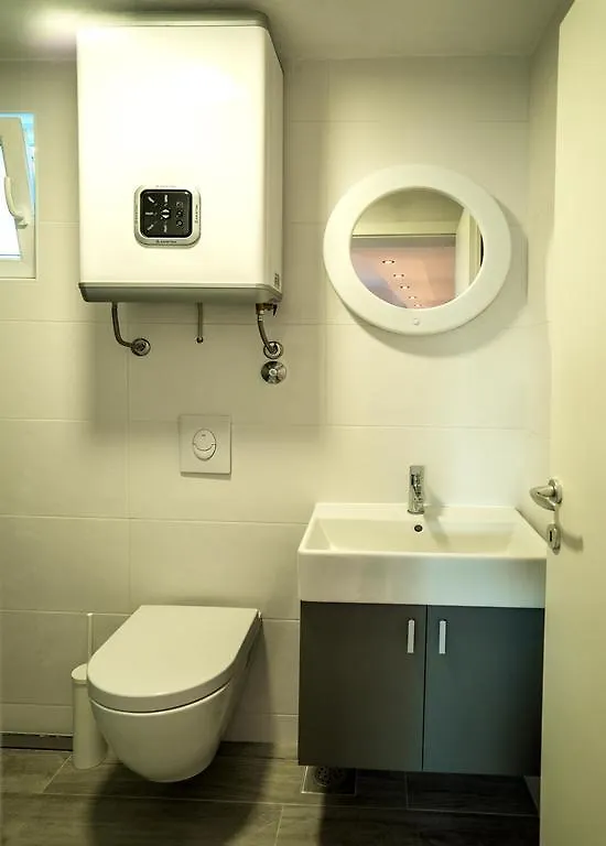 招待所 Apartments Ziggy 特罗吉尔